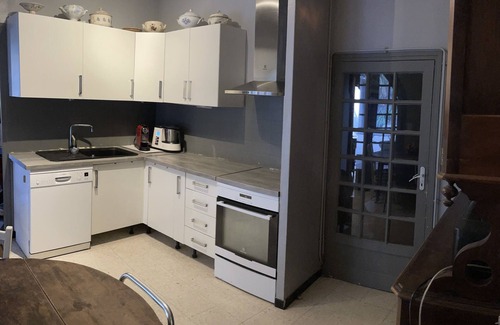 Bernis House | Large winegrower's house with swimming pool