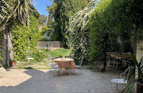 Bernis House | Large winegrower's house with swimming pool