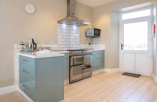 Monreith Cottage | Larroch Farmhouse - a house that sleeps 10 guests in 5 bedrooms