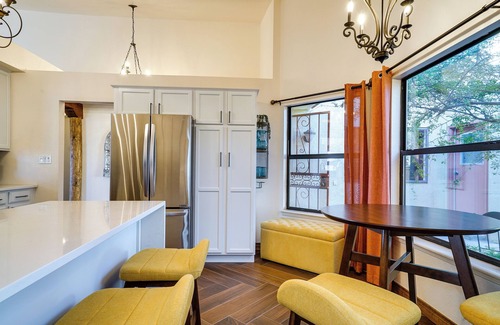 Las Cruces Cottage | Las Cruces Vacation Rental With Mountain Views!