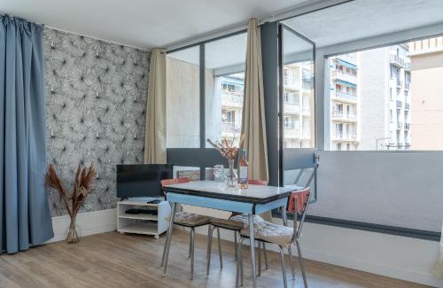 Les Cinq Avenues Apartment | *Las Flores* joli studio avec balcon
