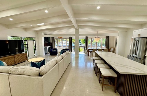 Hendricks and Venice Isles House | Las Olas Escape 6/5-for 12+ Pool-Waterfront