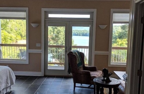 Forest Lake Heights House | Last minute booking special going on now. lakejamesrentals@gmail.com