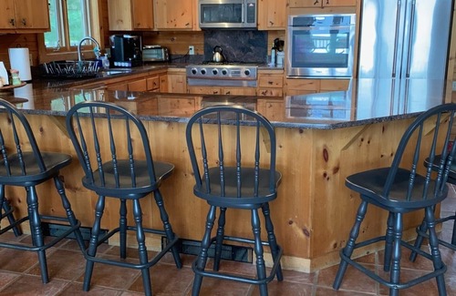 Stone Lake Cabin | Last-minute Discount for Stone Lake Cranberry Festival October 4!