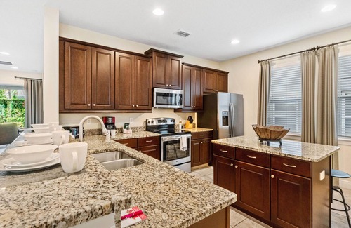 West Kissimmee Villa | Last Minute Disney Getaway! Villa with Private Pool & Hot Tub. Book Now! #93971