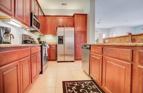 Florida Central Atlantic Coast Apartment | Last Minute Disney Getaway! Luxury Condo with Private Balcony. Book Now! #39238