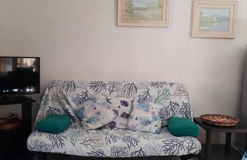Monte Petrosu House | Last MinuVilletta with garden in Montepetrosu (San Teodoro)