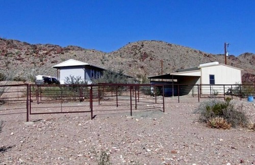 Terlingua House | Laughing Horse Retreat: 217 Acres.