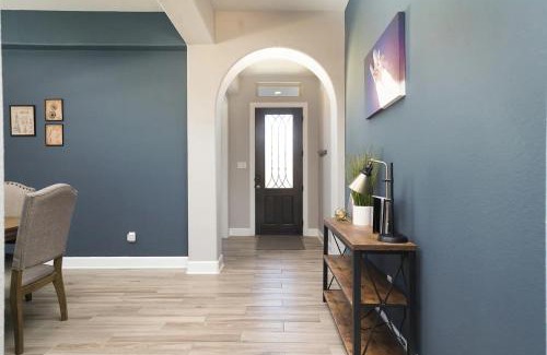 Helotes House | Launch Pad- A Birdy Vacation Rental