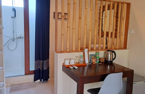 Hua Thanon House | Laura's Guest House - adult only -