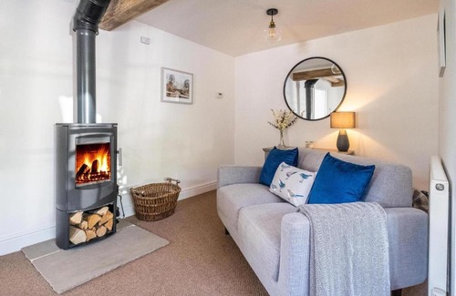 Blyford House | Laurel Cottage - Aldeburgh Coastal Cottages