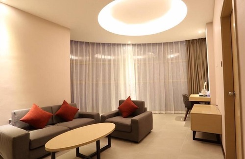 Songgang Hotel | Lavande Hotel Shenzhen Bao'an The East