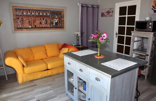 Manosque Apartment | Lavandula heated pool jacuzzi organic concept Manosque *