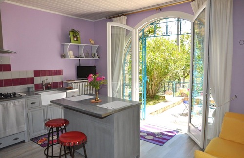 Manosque Apartment | Lavandula heated pool jacuzzi organic concept Manosque *