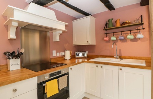 Malvern Cottage | Lavender Cottage