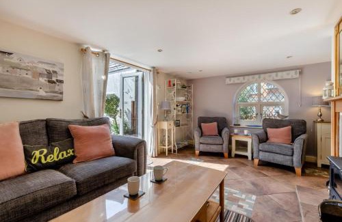 Weybourne House | Lavender Cottage