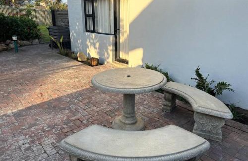 Cape Saint Francis House | Lavender Cottage