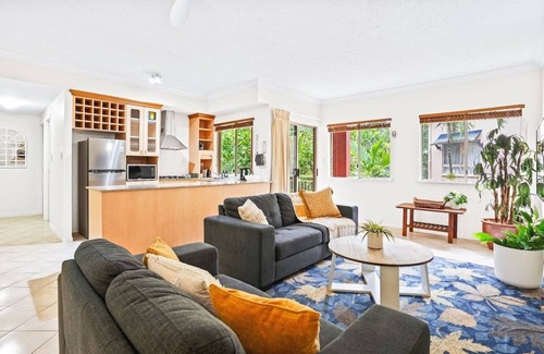 Cairns North Apartment | Lavender Lakes - Tranquil Resort Apartment | 4 Pools | Near Botanical Gardens & CBD