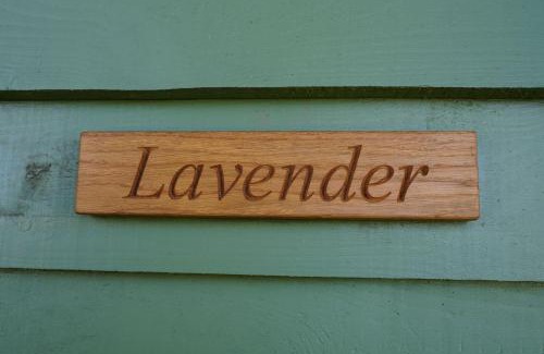 Upper Hulme House | Lavender Retreat with Private Hot Tub