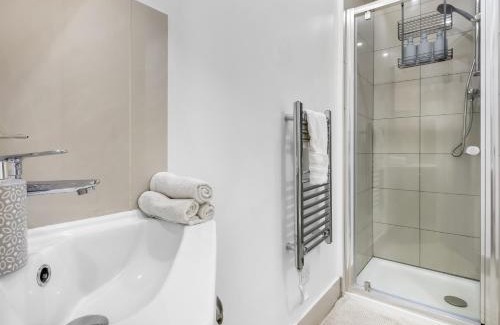 Oakleigh Apartment | Lavish 1 Bedroom Apartment