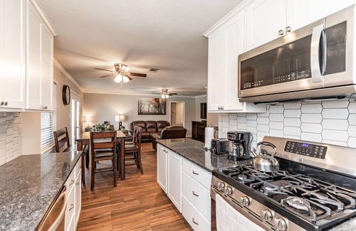 Nederland House | Lavish Living on 37 W/Private Pool - Heated Pool Optional