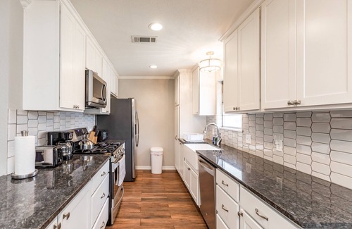 Nederland House | Lavish Living on 37 W/Private Pool - Heated Pool Optional