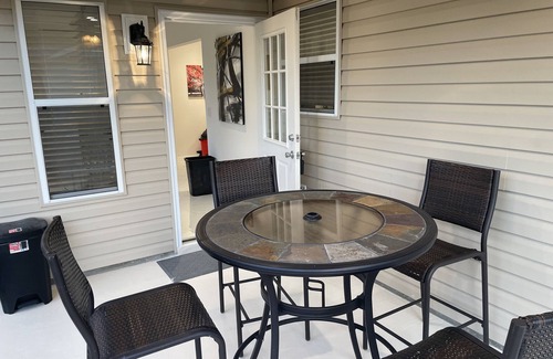 Duval House | Lavish Private Home - Remodeled, King Bed Suites