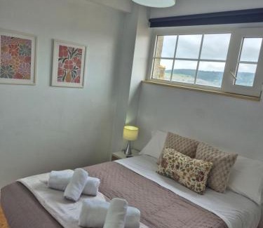Laxe Apartment | Laxe Piso Sol - Wifi y Netflix