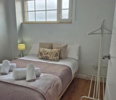 Laxe Apartment | Laxe Piso Sol - Wifi y Netflix