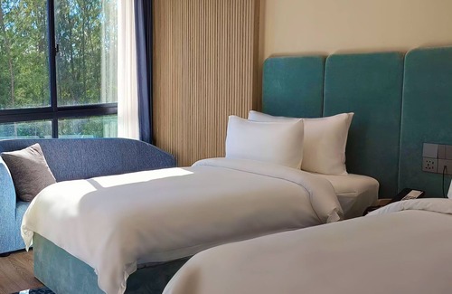 Choeng Thale Hotel | Laya Suites & Residences