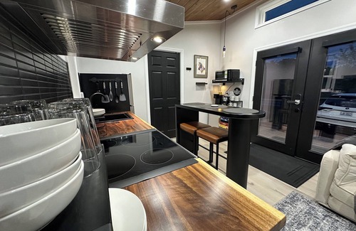Marion House | Layla Haus-Tiny Home W/Private Yard ~ Pet Friendly