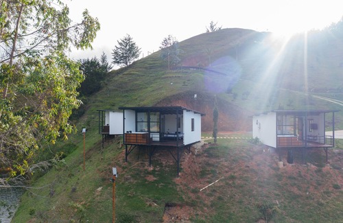 El Penol Cabin | Laze Lake