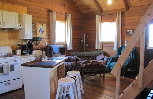 Mason Cabin | Lazy B Ranch Guest House