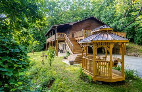 Franklin House | Lazy Bear Lookout