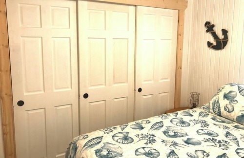 Monticello Cottage | Lazy Daze Cottage with Great Lake Freeman views in Monticello, IN.
