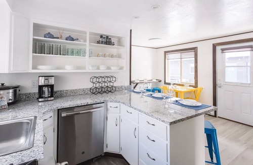 West Yellowstone House | Lazy Duck Inn #30, a cozy 2-bedroom retreat in West Yellowstone