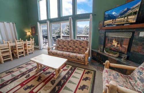 Estes Park House | Lazy R Cottages- 16A cabin