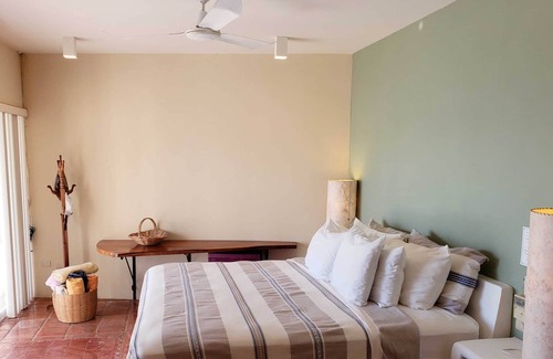 Hidalgo Apartment | LB103 Views to Zicatela! Listen to the waves.