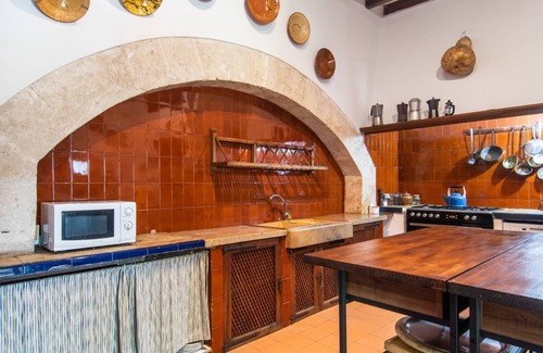 Sineu Villa | León de Sineu - Ten Bedroom Villa, Sleeps 21