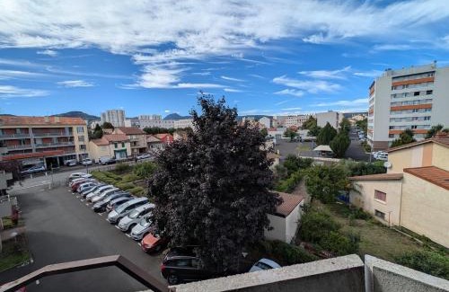 Clermont-Ferrand Apartment | Le 143 Blum, 2 bedrooms, 5 personnes