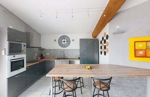 Thezan-les-Beziers House | "Le 34° sud" - 2-bedroom house with jacuzzi.