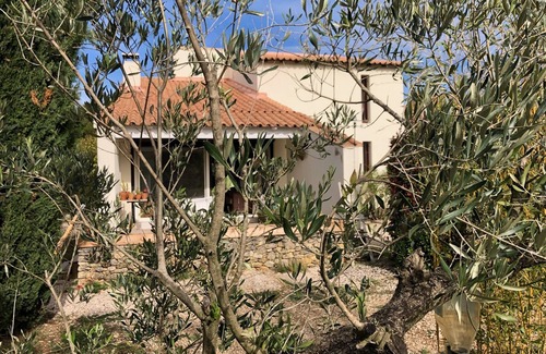 Les Angles House | Le 446 a charming house in Provence with swimming pool near Avignon/festival