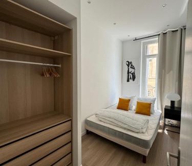 Prefecture Apartment | Le Banksy T2 Refurbished