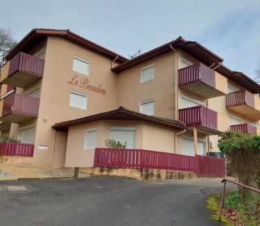 Barbotan-les-Thermes Apartment | Le Beaulieu appartement T1 Bis RDC classé 3 étoiles avec parking à Barbotan
