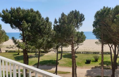 Argeles Plage Apartment | LE BELVEDERE 1- Front de Mer - Plage Argelès