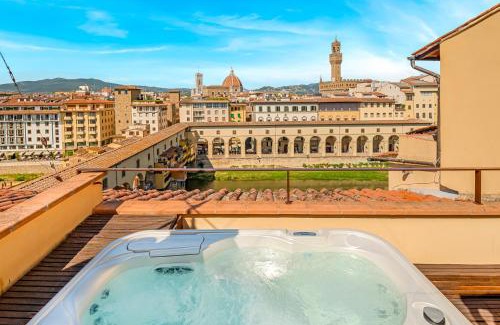 Oltrarno Apartment | Le Bijou Firenze Lux View Jacuzzi 3 Terrazze