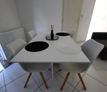 Auxonne Apartment | Le-bon-appart de plain-pied avec terrasse
