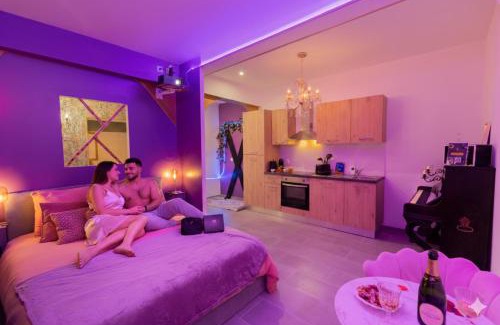 Quillan Apartment | Le bridgerlove Tantra Jacuzzi Unique
