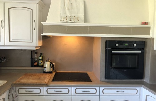 Le Brusc Villa | Le Brusc - charming villa with swimming pool 300m from the port and beach