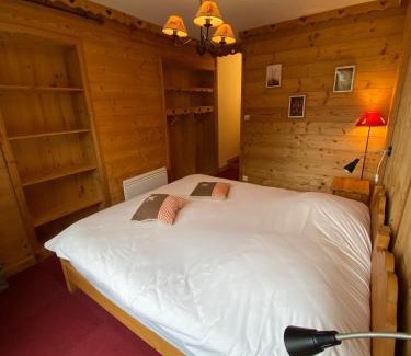 Laveissiere Bed & Breakfast | LE BUFADOU - Gîte Auberge -